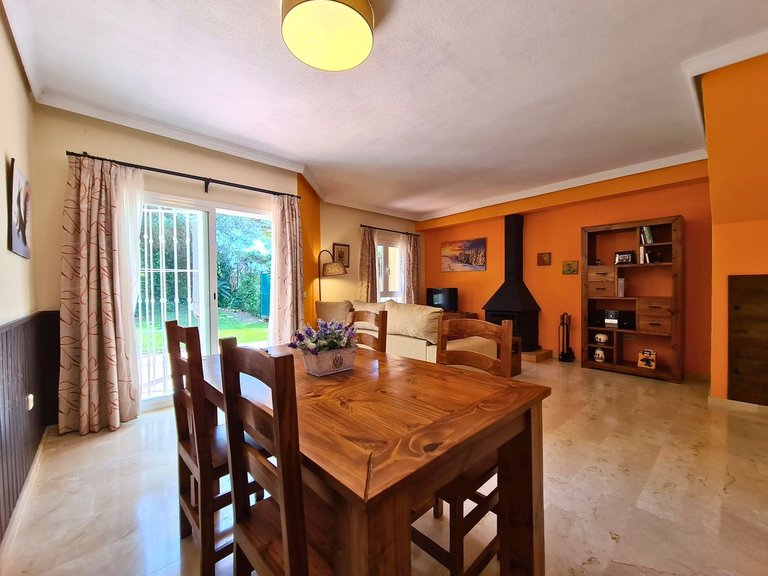 Villa for Sale in La Duquesa, Malaga 3