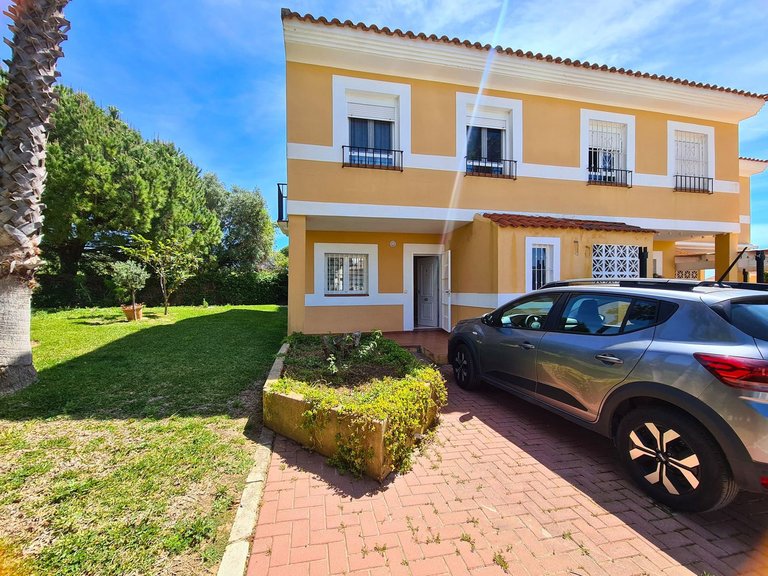 Villa for Sale in La Duquesa, Malaga 8