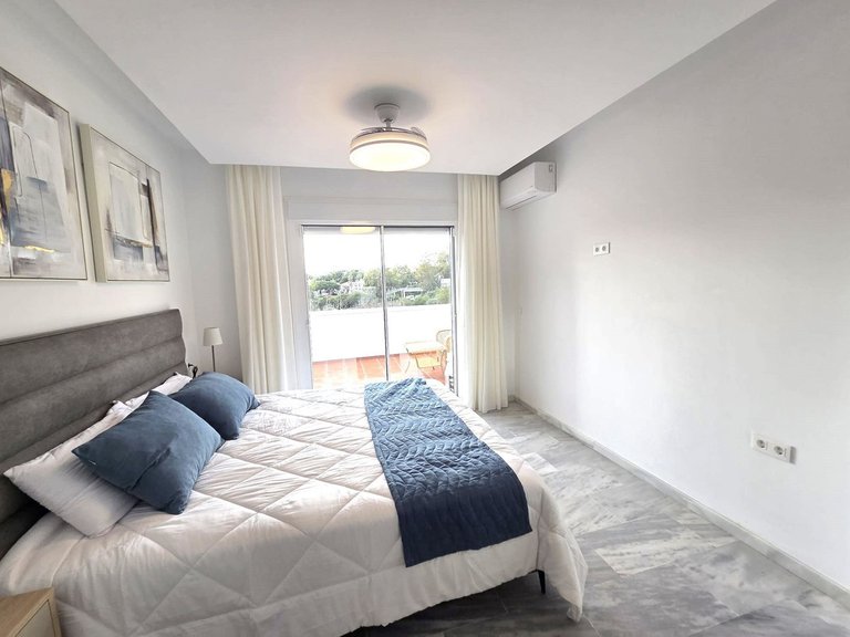 Villa for Sale in Artola, Malaga 16