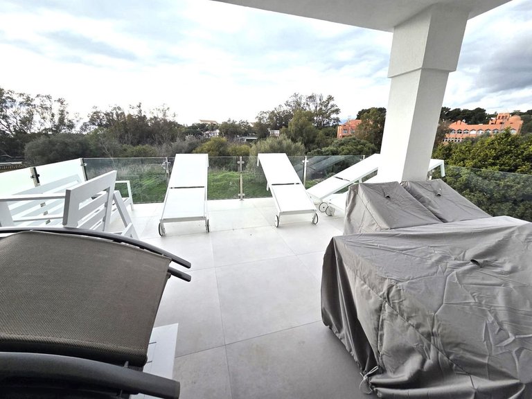 Villa for Sale in Artola, Malaga 8