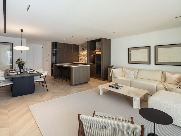Apartment for Sale in The Golden Mile, Malaga 4