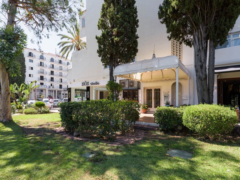 Villa for Sale in Nueva Andalucía, Malaga 11