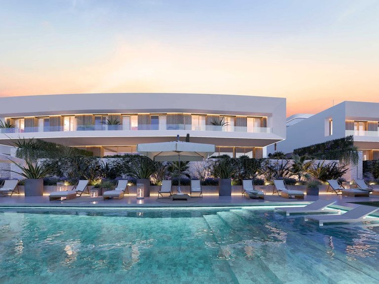 Penthouse for Sale in Costa del Sol Estepona, Malaga 2