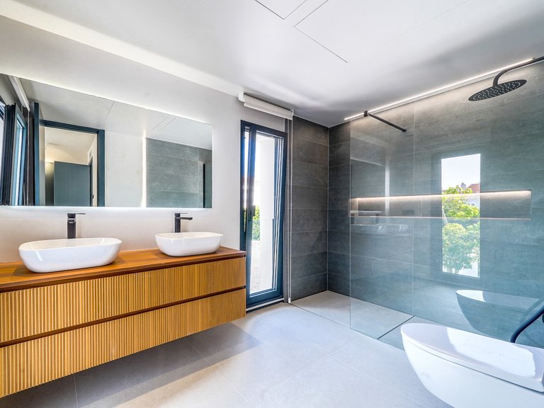 Villa for Sale in Nueva Andalucía, Malaga 8