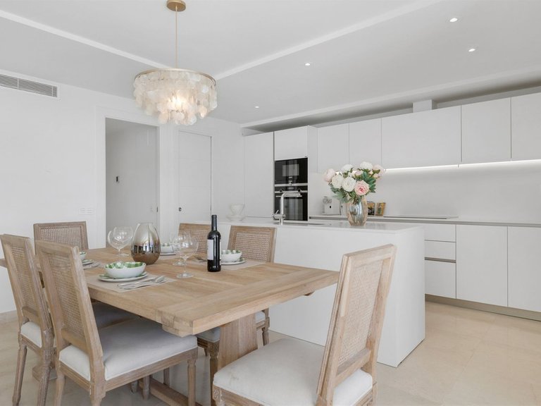 Apartment for Sale in Nueva Andalucía, Malaga 12