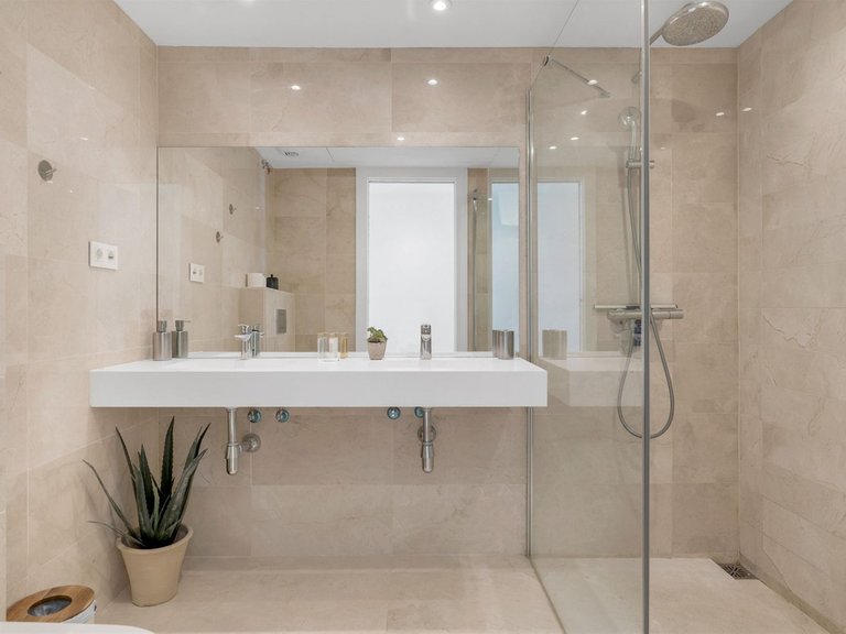 Apartment for Sale in Nueva Andalucía, Malaga 26