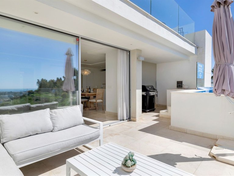 Apartment for Sale in Nueva Andalucía, Malaga 32