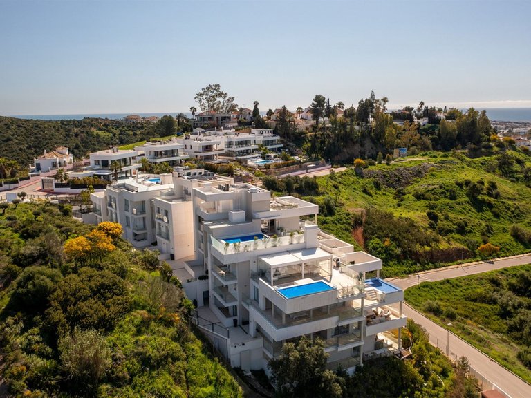 Apartment for Sale in Nueva Andalucía, Malaga 4
