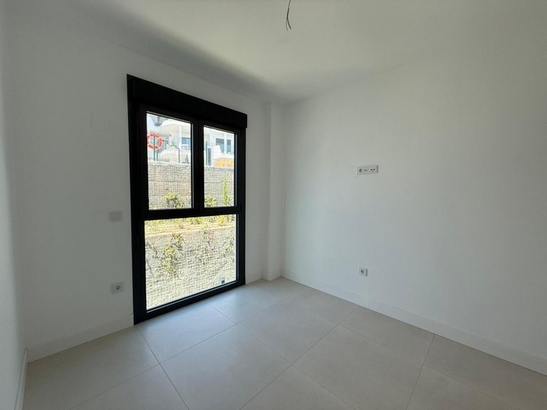 Apartment for Sale in Fuengirola, Malaga 26
