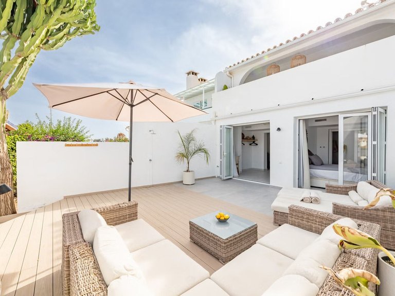 Villa for Sale in Elviria, Malaga 14