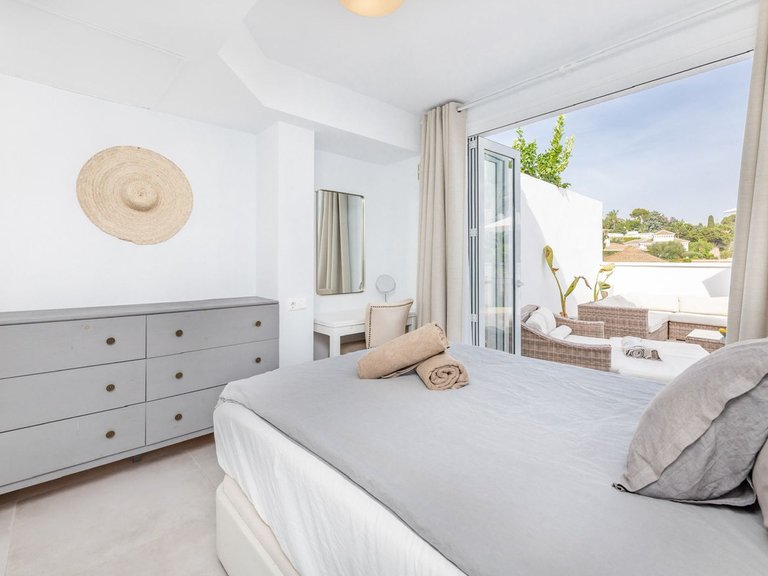 Villa for Sale in Elviria, Malaga 23