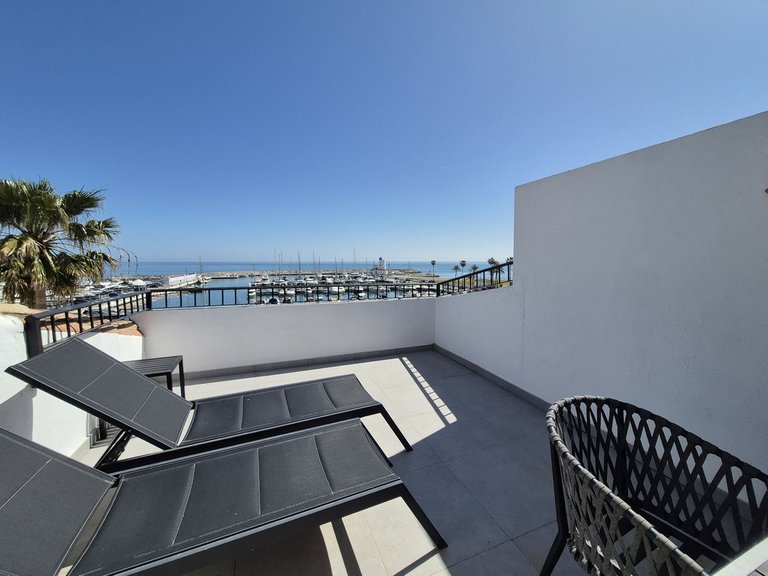 Apartment for Sale in La Duquesa, Malaga 1
