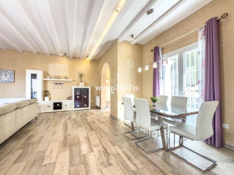 Villa for Sale in Istán, Malaga 13