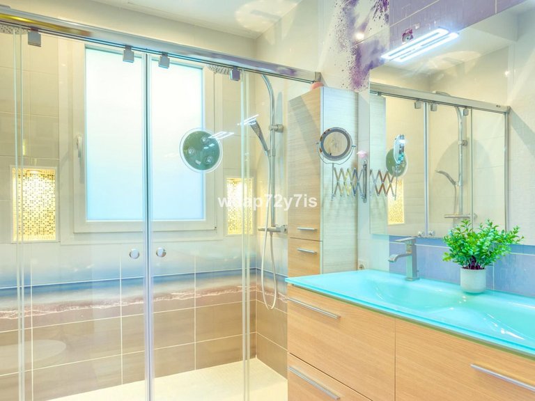 Villa for Sale in Istán, Malaga 28