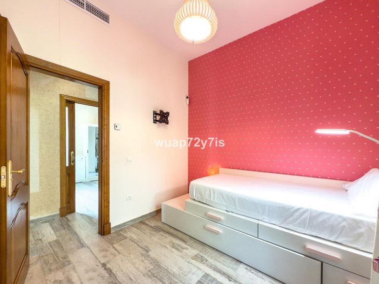 Villa for Sale in Istán, Malaga 37