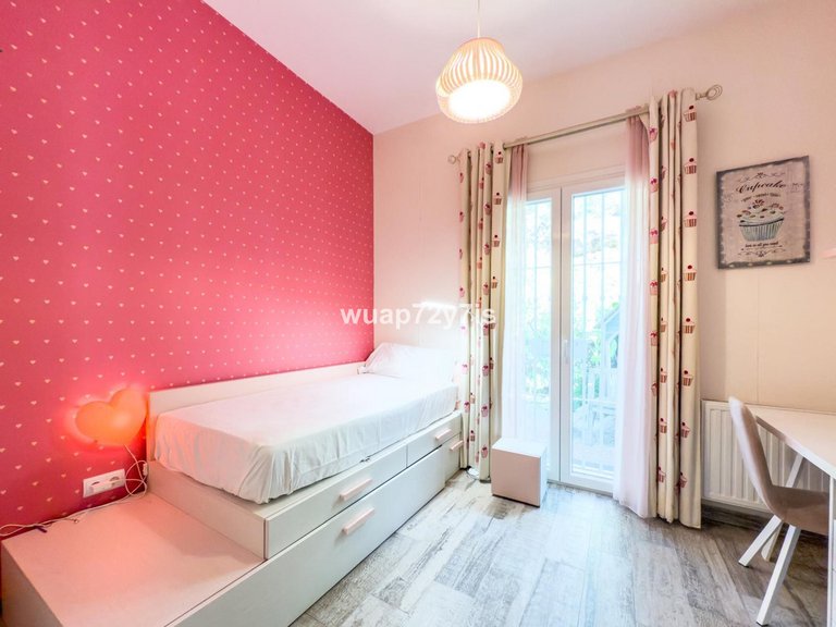 Villa for Sale in Istán, Malaga 38