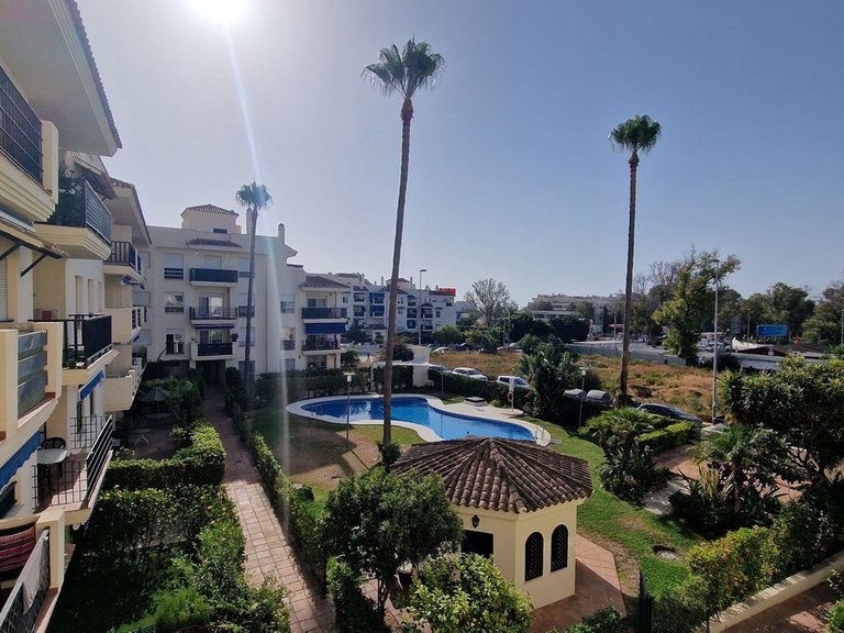 Apartment for Sale in Nueva Andalucía, Malaga 14