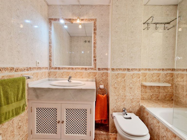Apartment for Sale in Nueva Andalucía, Malaga 16
