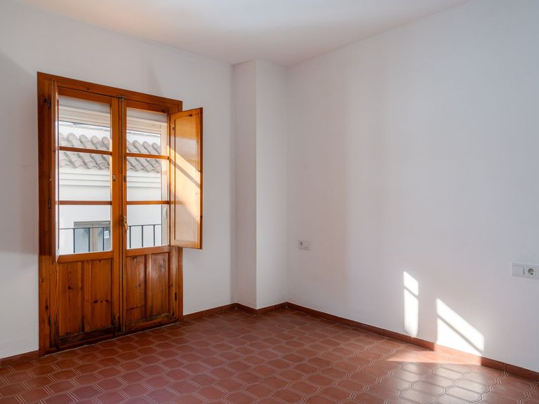 Villa for Sale in Estepona, Malaga 16
