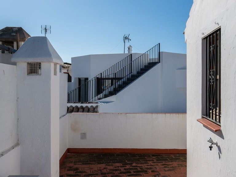 Villa for Sale in Estepona, Malaga 36