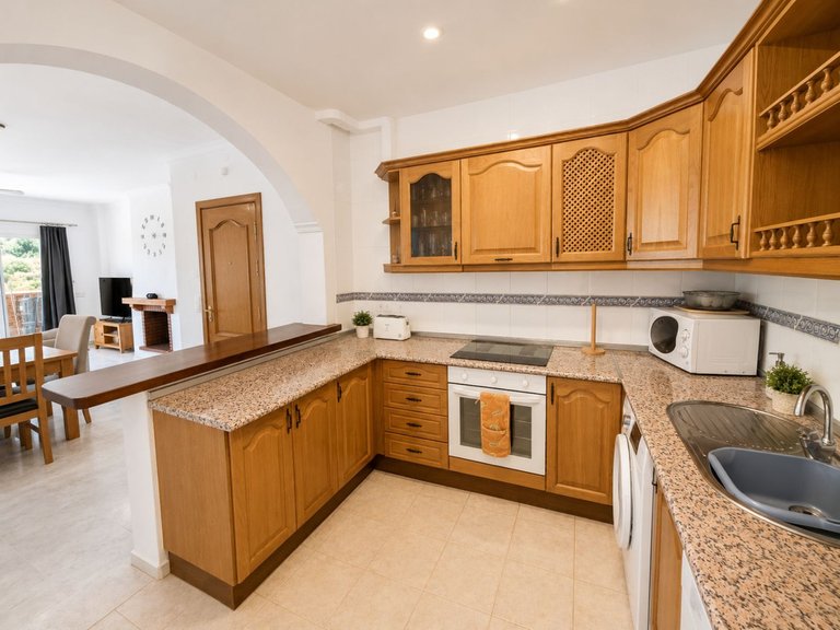 Apartment for Sale in Calahonda, Malaga 10