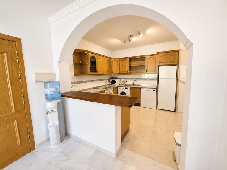 Apartment for Sale in Calahonda, Malaga 11