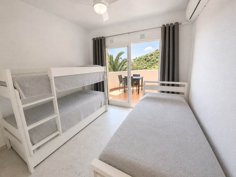 Apartment for Sale in Calahonda, Malaga 15