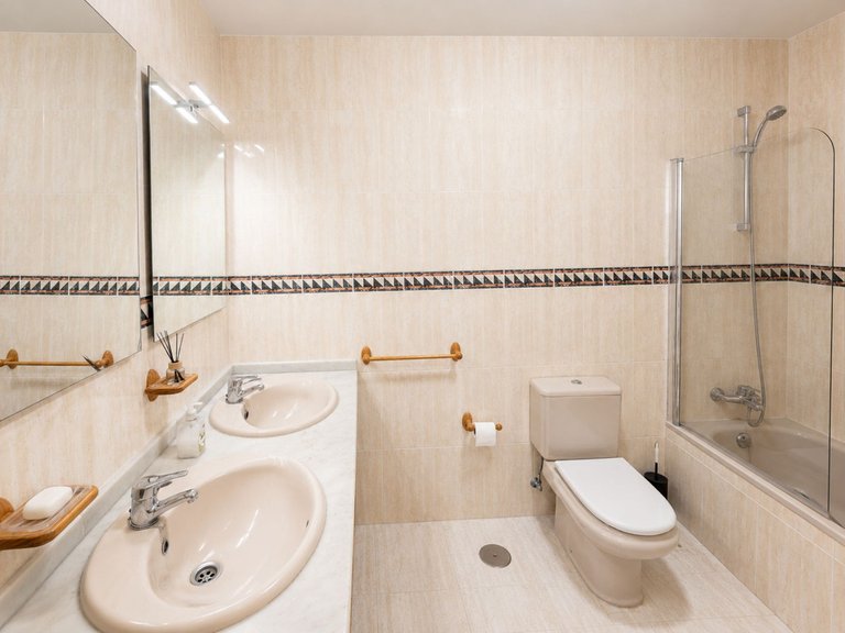 Apartment for Sale in Calahonda, Malaga 17