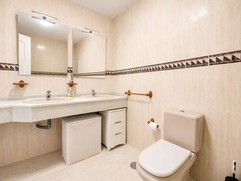 Apartment for Sale in Calahonda, Malaga 18