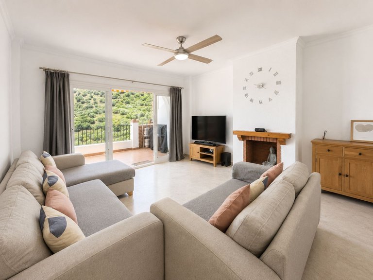 Apartment for Sale in Calahonda, Malaga 3