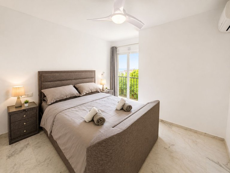 Apartment for Sale in Calahonda, Malaga 8