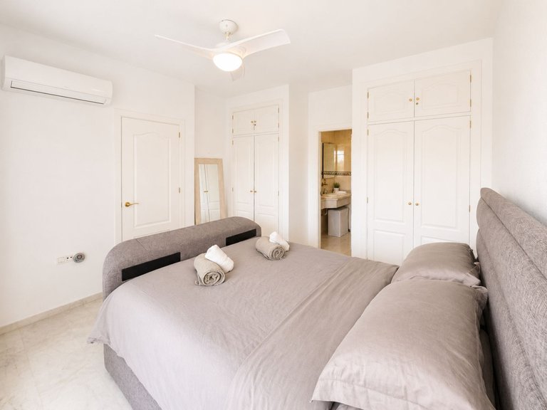 Apartment for Sale in Calahonda, Malaga 9