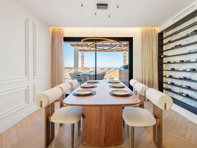 Apartment for Sale in Nueva Andalucía, Malaga 11