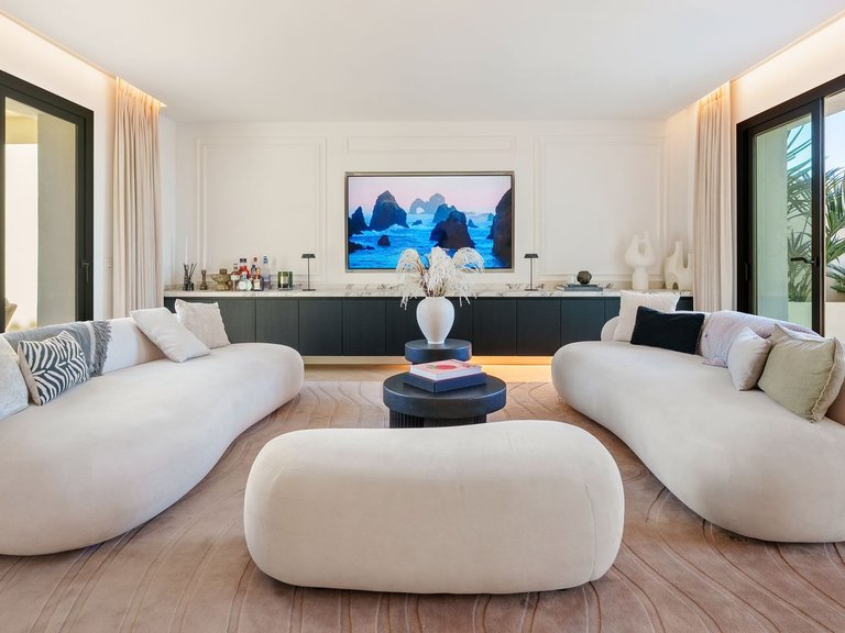 Apartment for Sale in Nueva Andalucía, Malaga 33