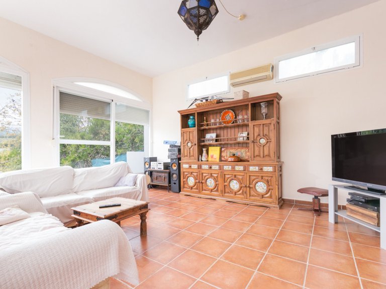 Villa for Sale in El Padron, Malaga 17