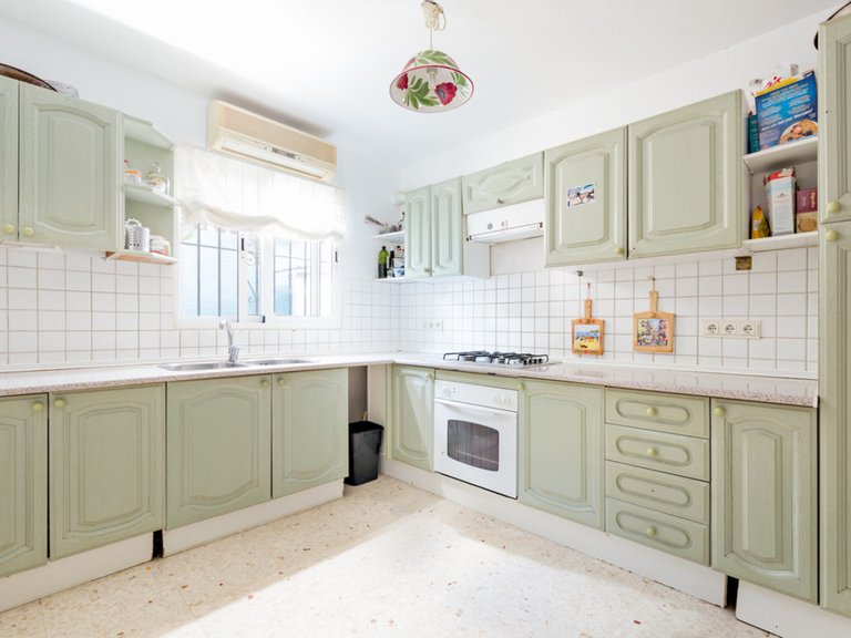 Villa for Sale in El Padron, Malaga 5