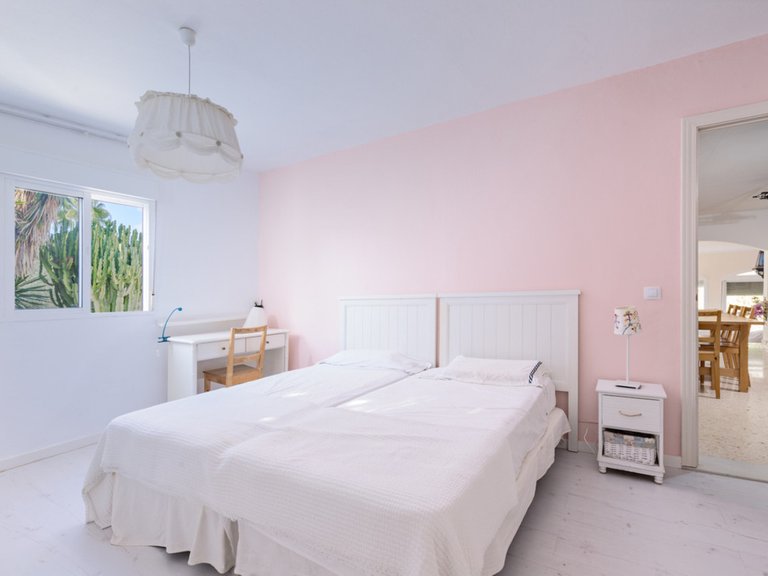 Villa for Sale in El Padron, Malaga 7