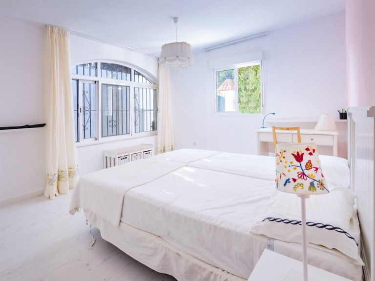 Villa for Sale in El Padron, Malaga 9