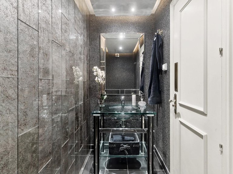 Apartment for Sale in New Golden Mile, Malaga 9