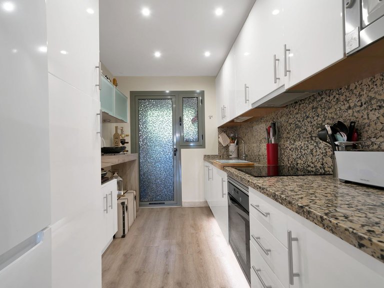 Apartment for Sale in Atalaya, Malaga 13