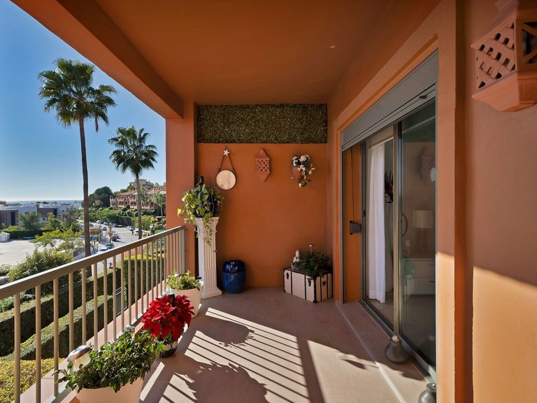 Apartment for Sale in Atalaya, Malaga 3