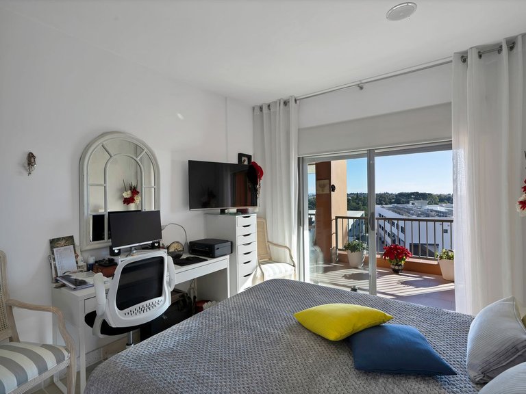 Apartment for Sale in Atalaya, Malaga 30