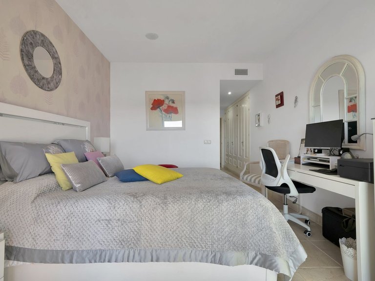 Apartment for Sale in Atalaya, Malaga 31