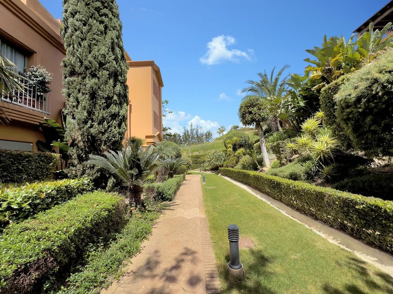 Apartment for Sale in Atalaya, Malaga 42
