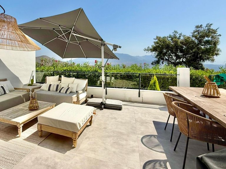 Villa for Sale in Elviria, Malaga 2