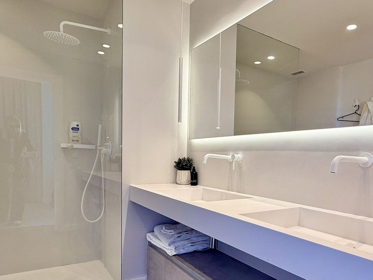 Villa for Sale in Elviria, Malaga 27