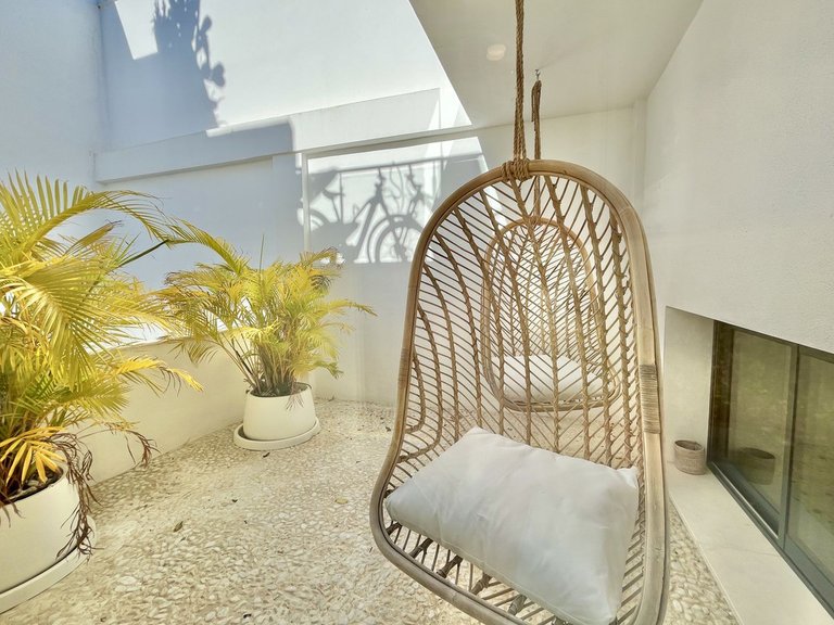 Villa for Sale in Elviria, Malaga 28