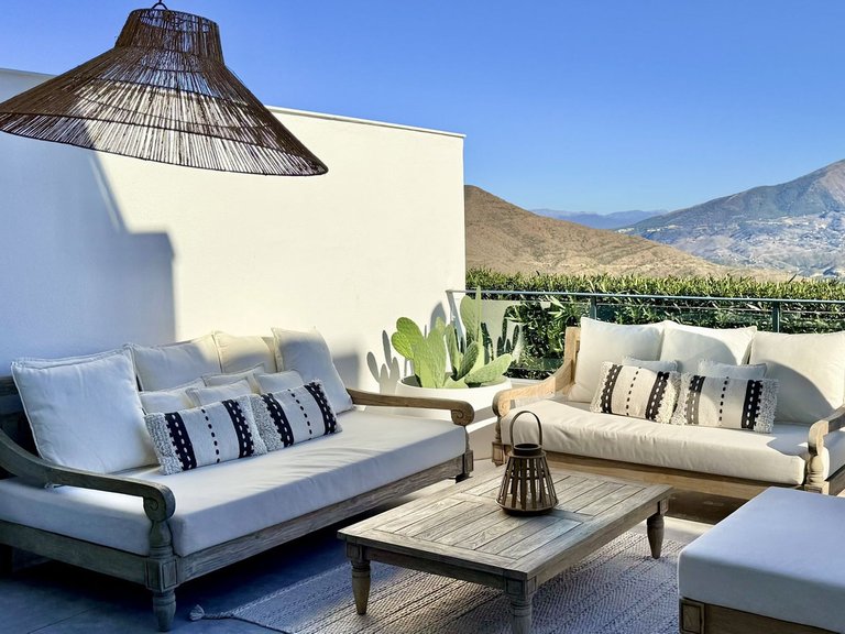 Villa for Sale in Elviria, Malaga 3