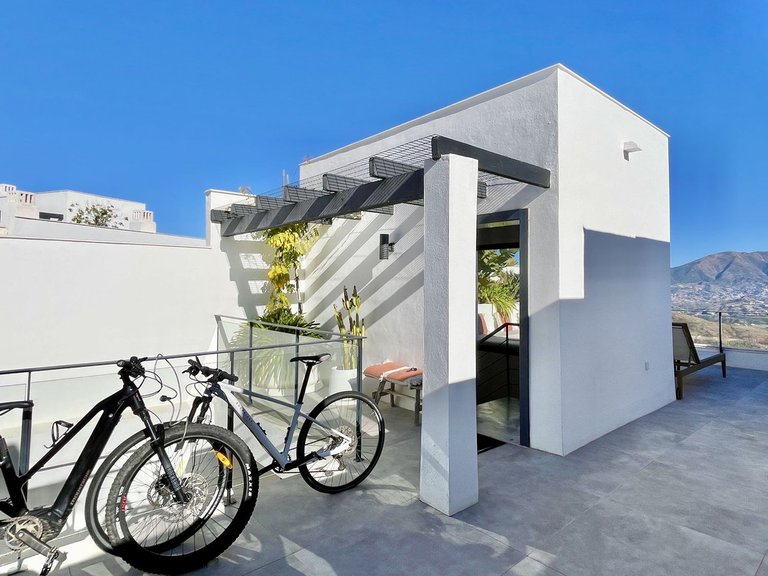 Villa for Sale in Elviria, Malaga 30