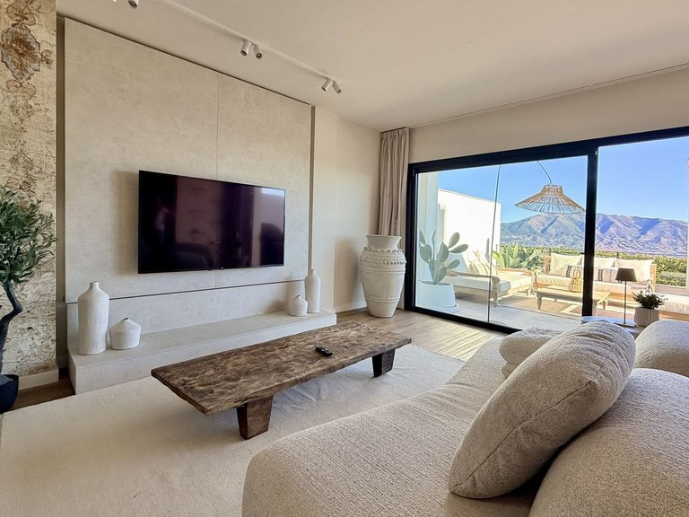 Villa for Sale in Elviria, Malaga 6
